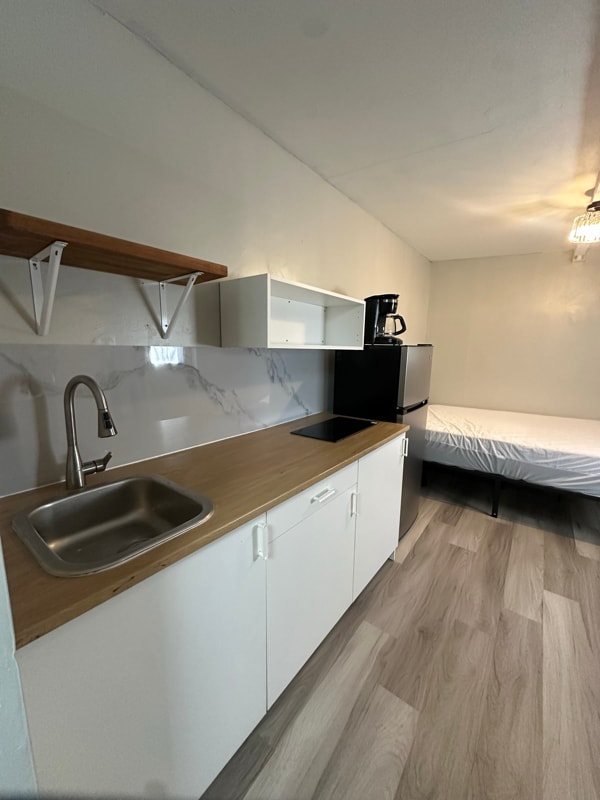 Building Photo - 5819 Hibiscus Rd