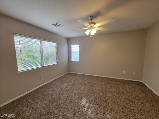 Building Photo - 10668 Moss Lake St
