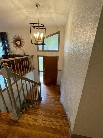 Building Photo - 4528 Sherry Ln