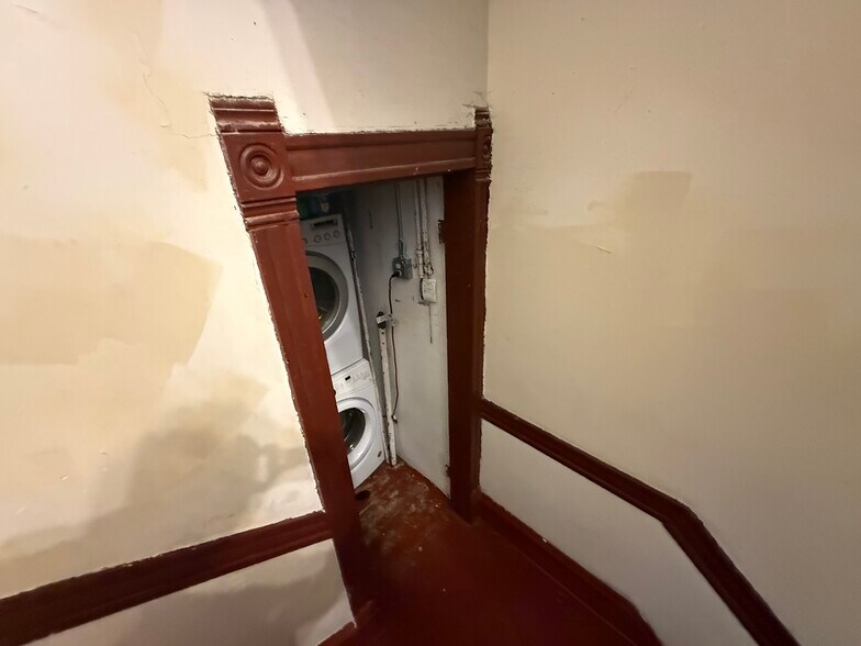 Building Photo - 1224 N Cleaver St