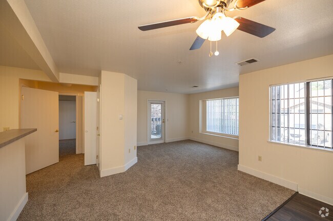 1BR, 1BA - 776SF - Windom - Living Room - The Heights by Marston Lake