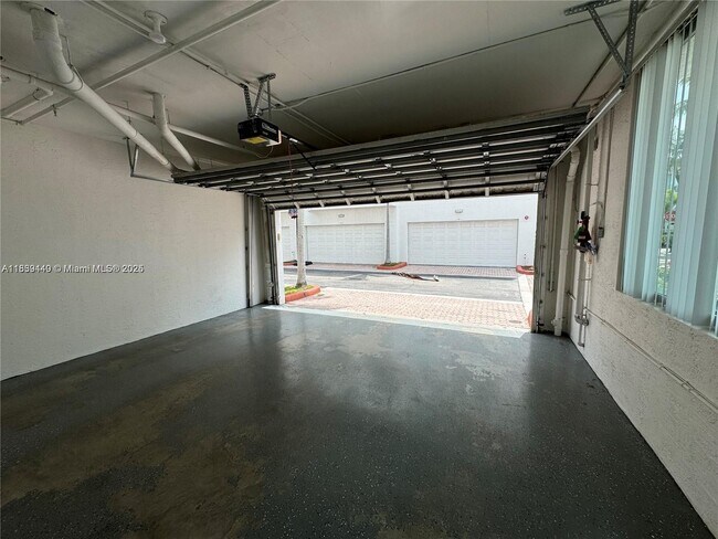 Building Photo - 2142 Van Buren St