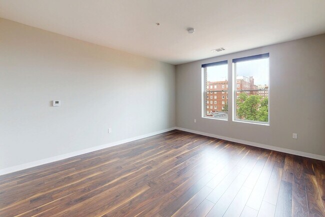 Floorplan - 520 E Armour