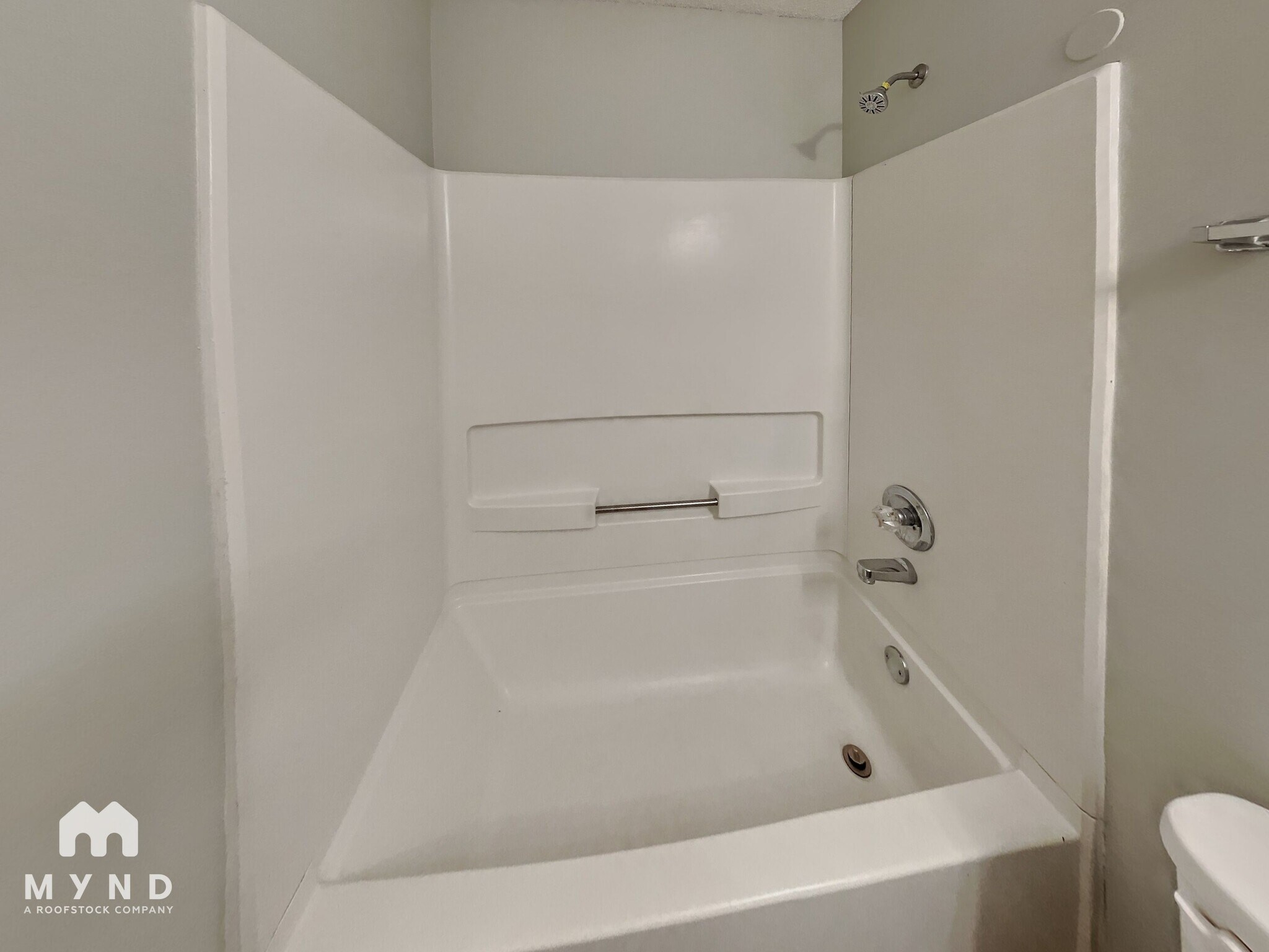 Building Photo - 5624 Kaitlyn Dr W