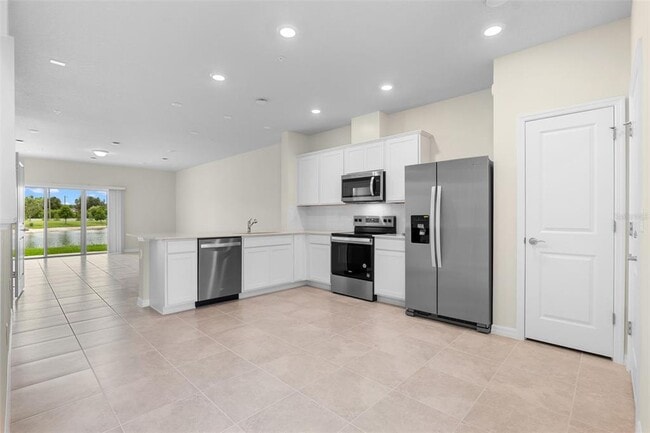 Building Photo - 3142 Emerald Acrs Ln