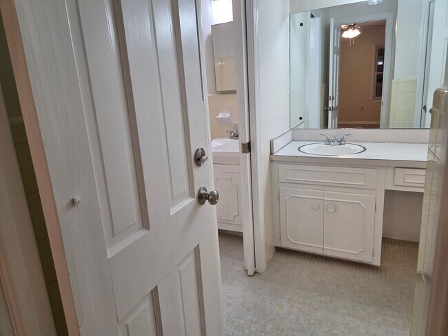 Building Photo - ORANGEBURG