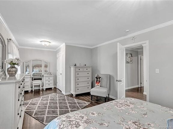 Building Photo - 35 Delwood Rd