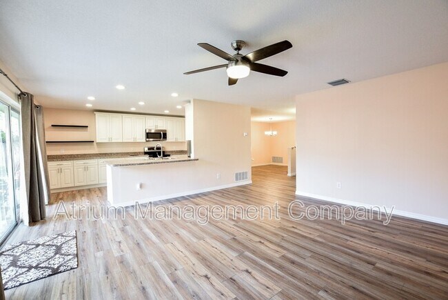 Building Photo - 1318 Kewannee Trail