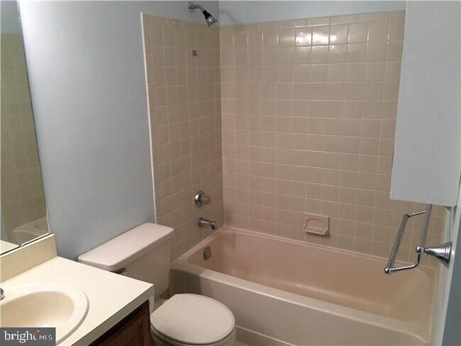 Building Photo - 1309 Ravens Crest Dr
