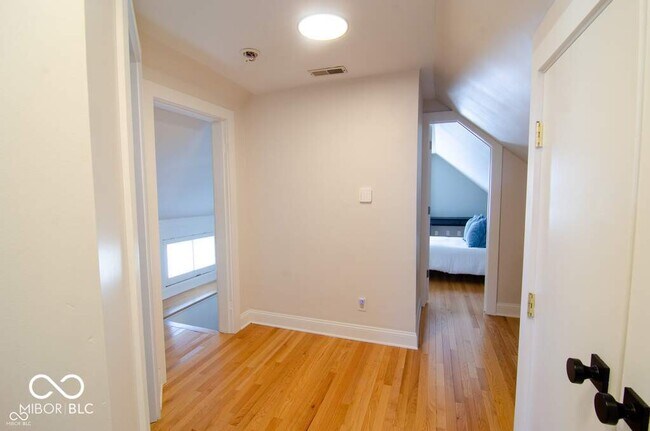 Building Photo - 607 Lord St