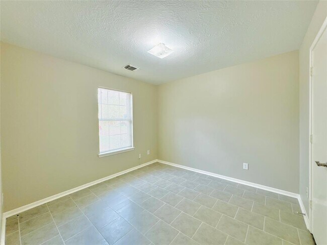 Building Photo - 2506 Teal Run Pl Dr