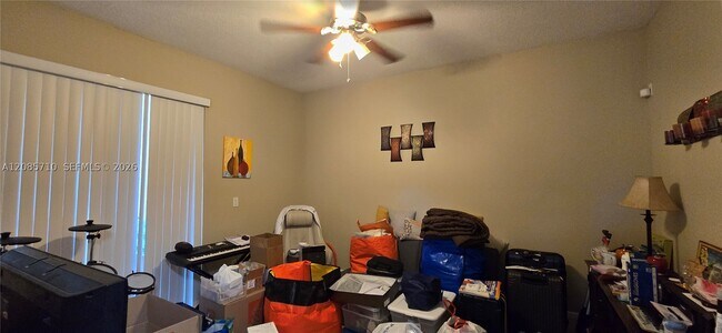 Building Photo - 2283 Mariner Ct