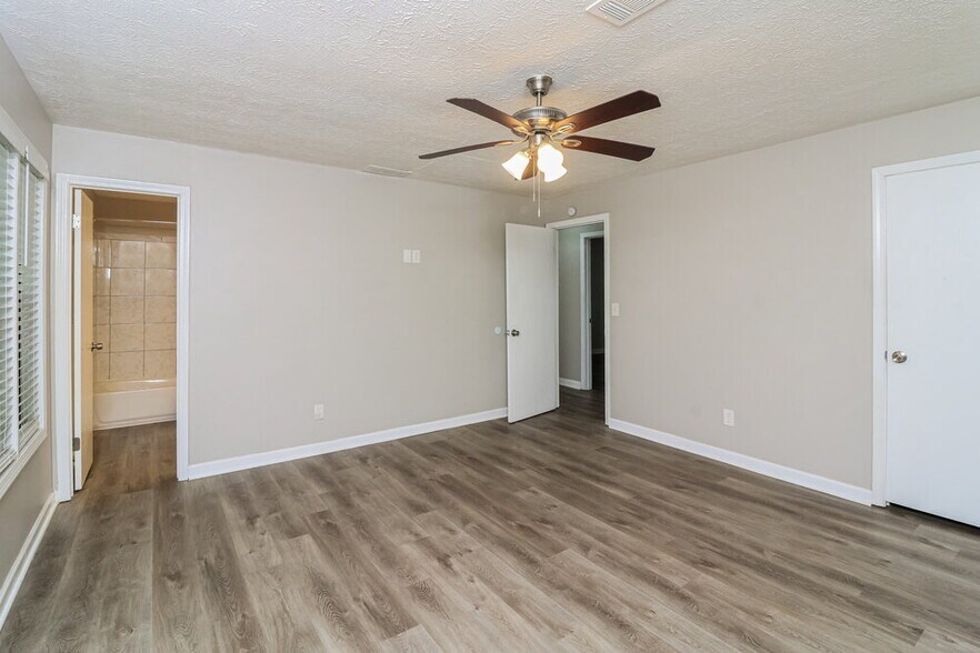 Building Photo - 80 Hartley Way