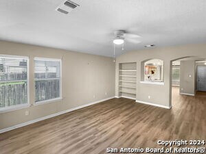 Building Photo - 735 Cormorant