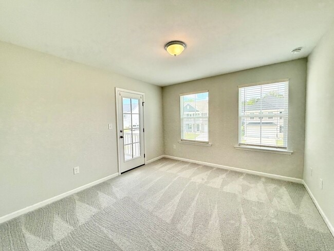 Building Photo - 150 Cherry Blossom Ct