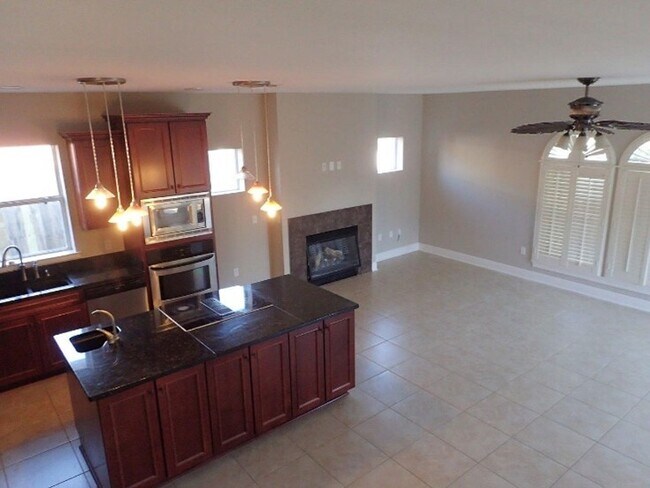 Building Photo - 9047 Orlando Ave