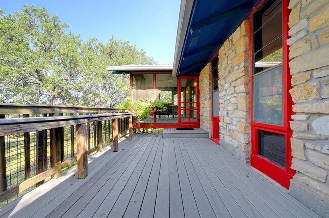 Building Photo - 445 Bendigo Ln