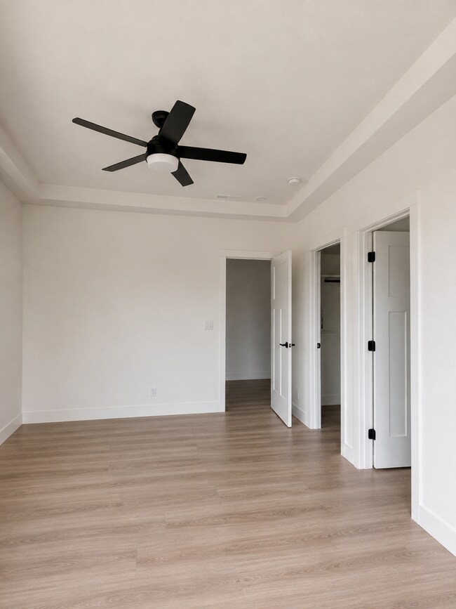 Building Photo - 6306-6308 Decker Lane