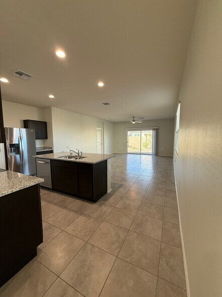 Kitchen & Living Area - 5286 E Gummite Dr