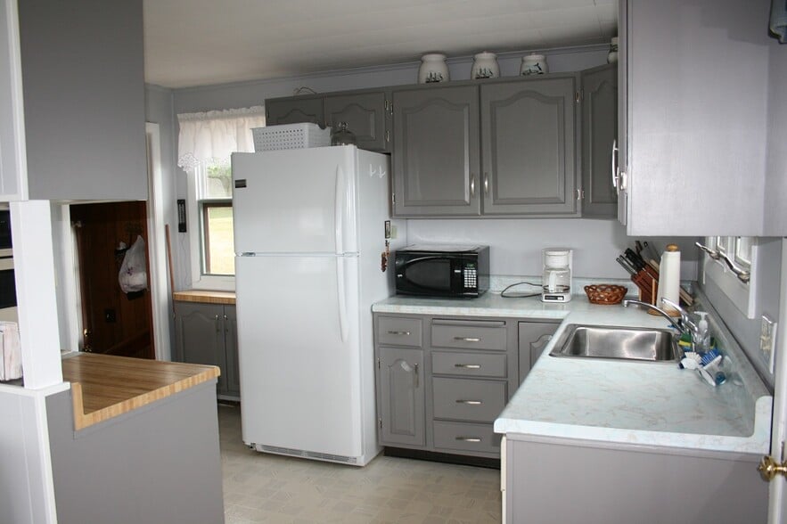 Building Photo - 652 Jerry Brown Farm Rd