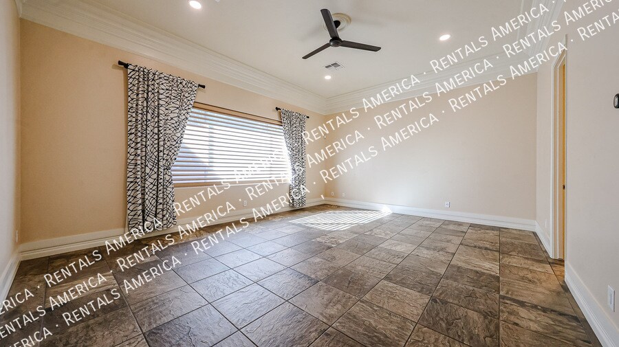 Building Photo - 28806 N 67th Dr