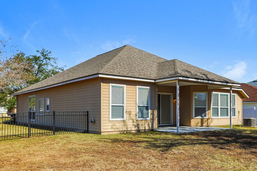 Building Photo - 9446 Maidstone Mill Dr E