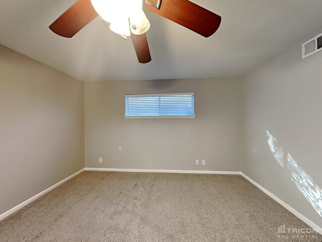 Building Photo - 3240 Springwood Ln