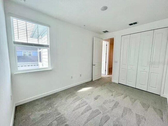 Building Photo - 12072 Via Caselli Ln