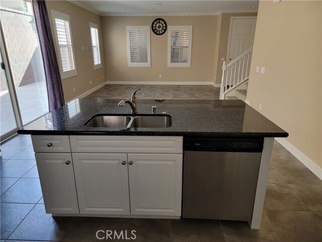 Building Photo - 56 Latitude