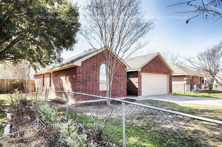 Building Photo - 13916 Garden Grove Dr