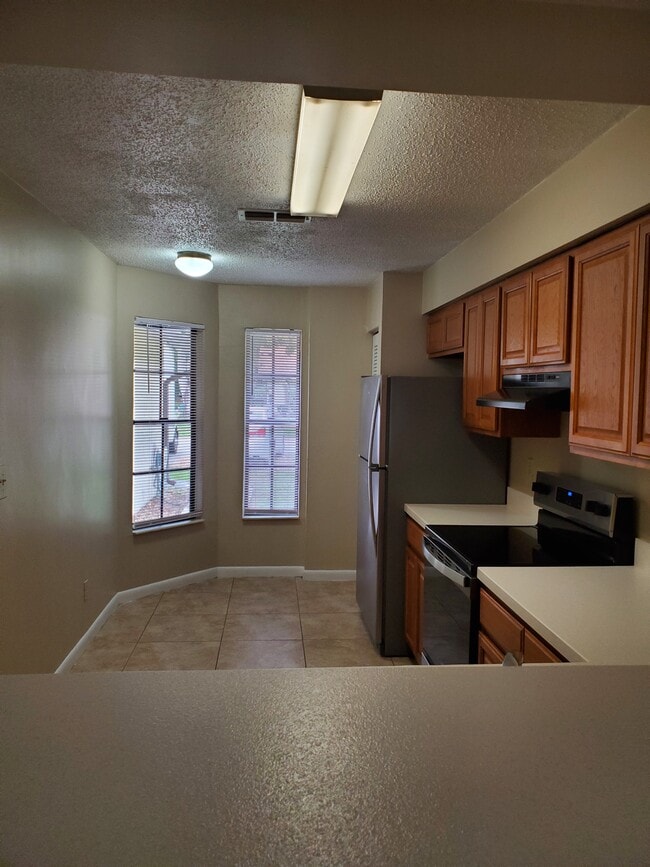 Building Photo - 836 Stonybrook Cir