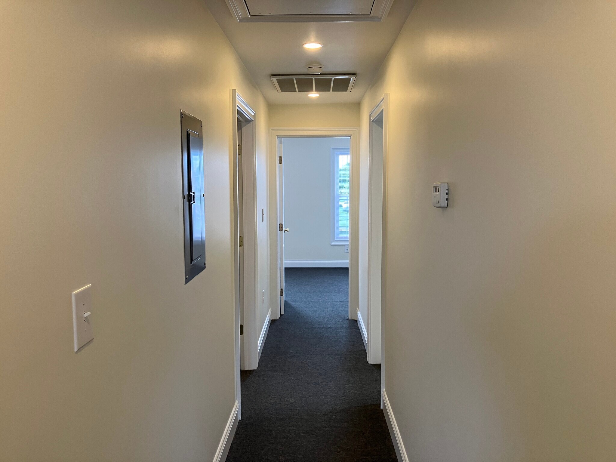 Building Photo - 509 Pine St