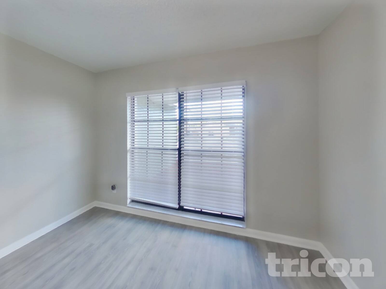 Building Photo - 603 Ephrata Dr