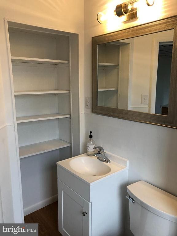 Building Photo - 613 S 8th St