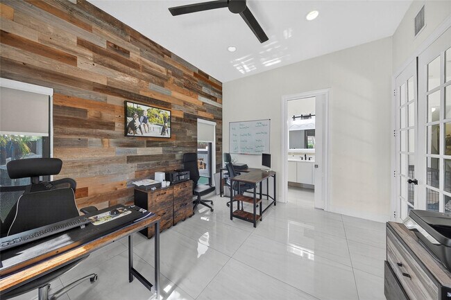 Building Photo - 2211 St