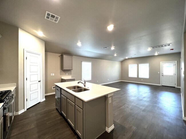 Building Photo - 2717 Dennis Drive