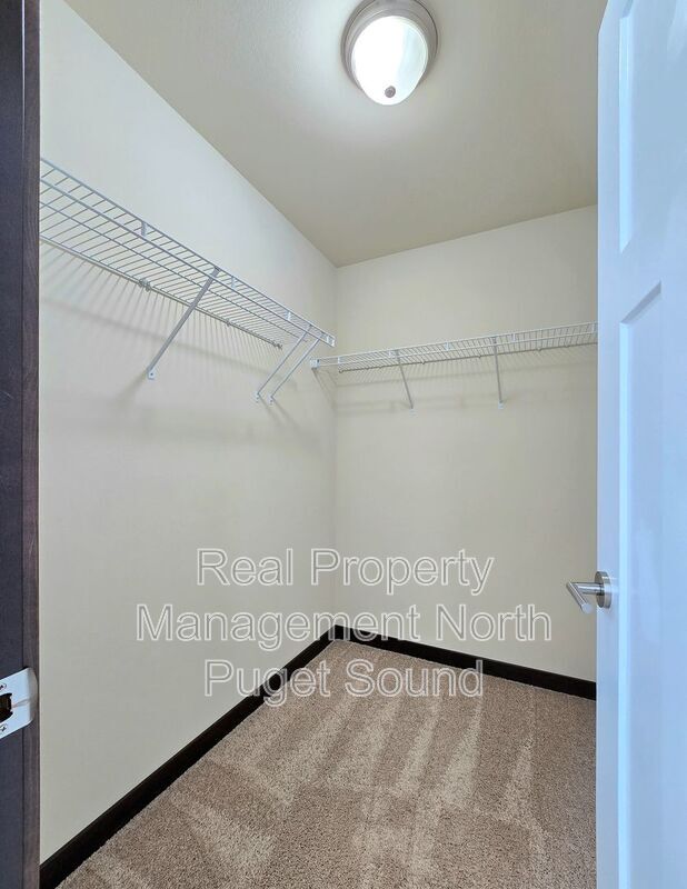 Building Photo - 5114 80th Ave NE