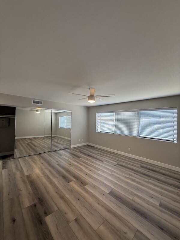 Building Photo - 7629 Girard Ave