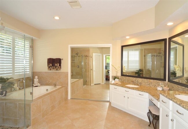 Building Photo - 4103 Walnut Pond Dr