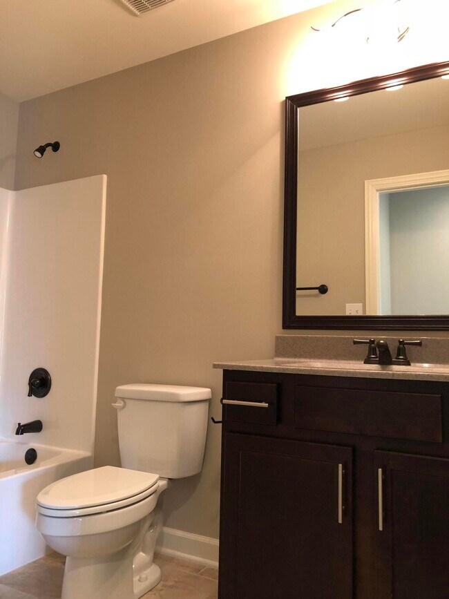 Building Photo - 7414 Pemberton Dr