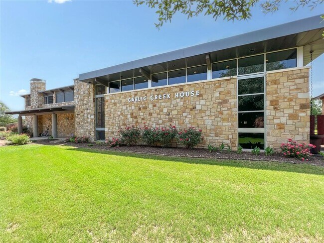 Building Photo - 188 Fletcher Bend