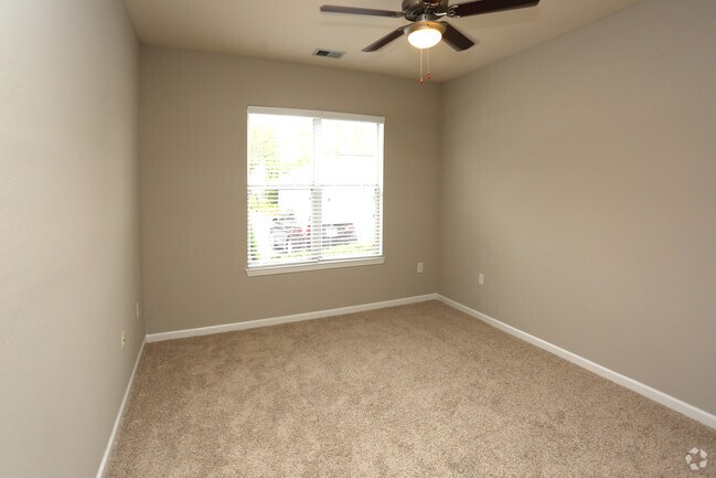 Building Photo - Camden Westwood