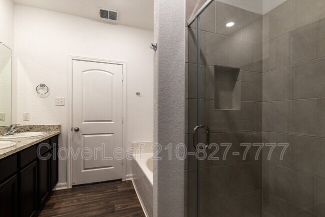 Building Photo - 4135 Trail de Paris