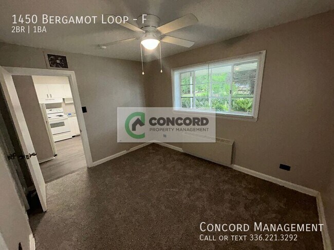 Building Photo - 1450 Bergamot Loop