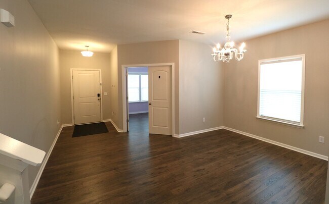 Building Photo - 4515 Wedge Dr