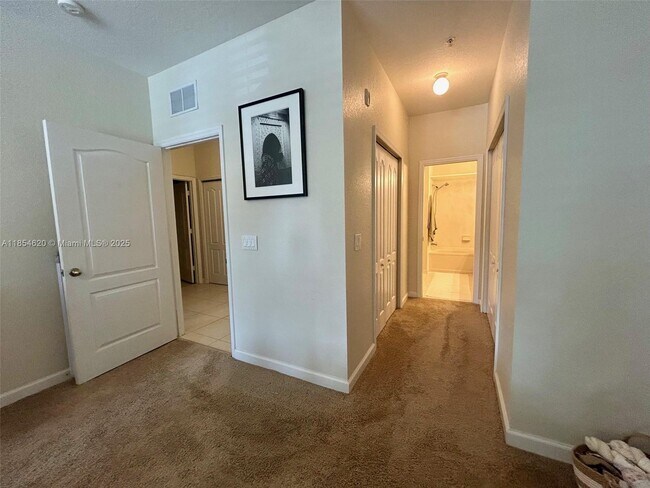 Building Photo - 1104 Shoma Dr