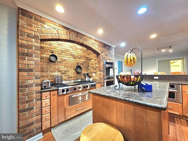 Building Photo - 3803 Aquia Dr
