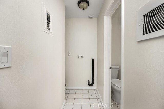 Building Photo - 784 N Shattuck Pl