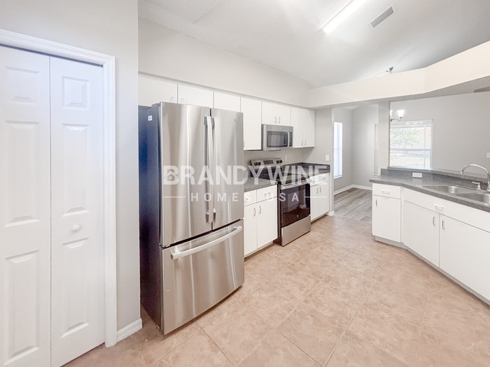 Building Photo - 2303 Needham Dr