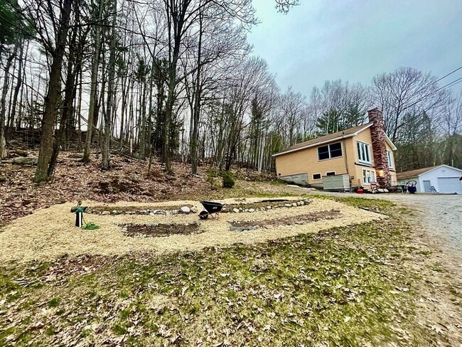 Building Photo - Bright & Airy Home Near Brettun’s Pond – Scenic Views & Modern Comfort